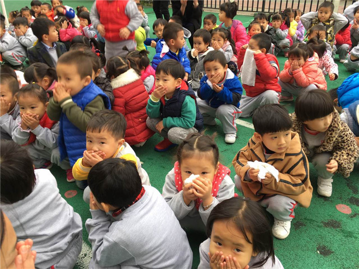 遠恒佳日輝臺幼兒園舉行消防安全逃生演練